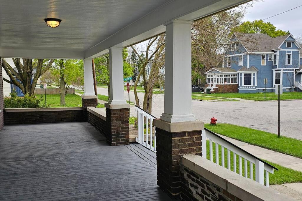 Terrace House Leilighet Muskegon Eksteriør bilde